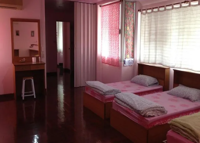 Baan Yim Siam House Ostello *